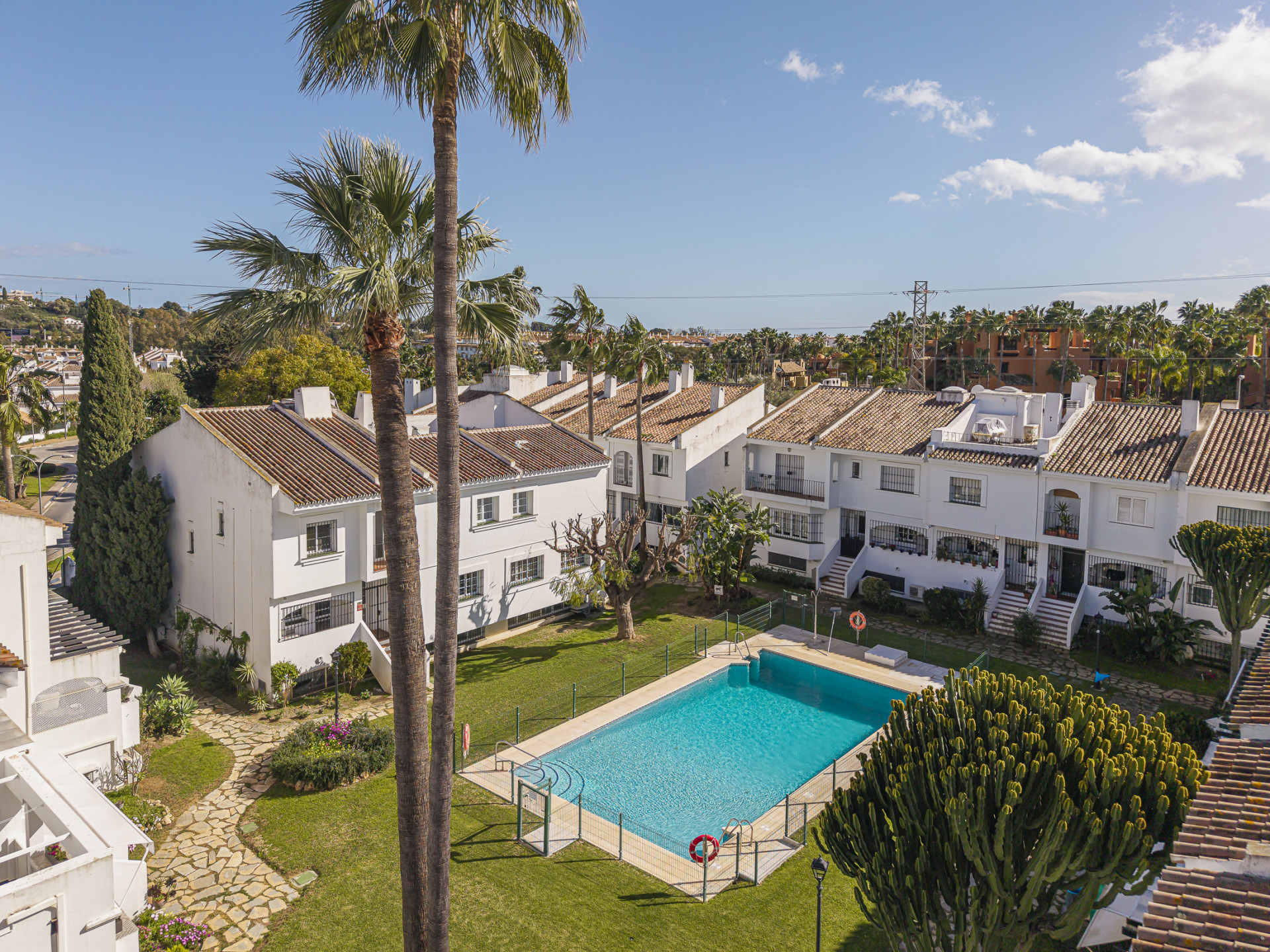 4 Bedroom Townhouse in Marbella - Photo 19