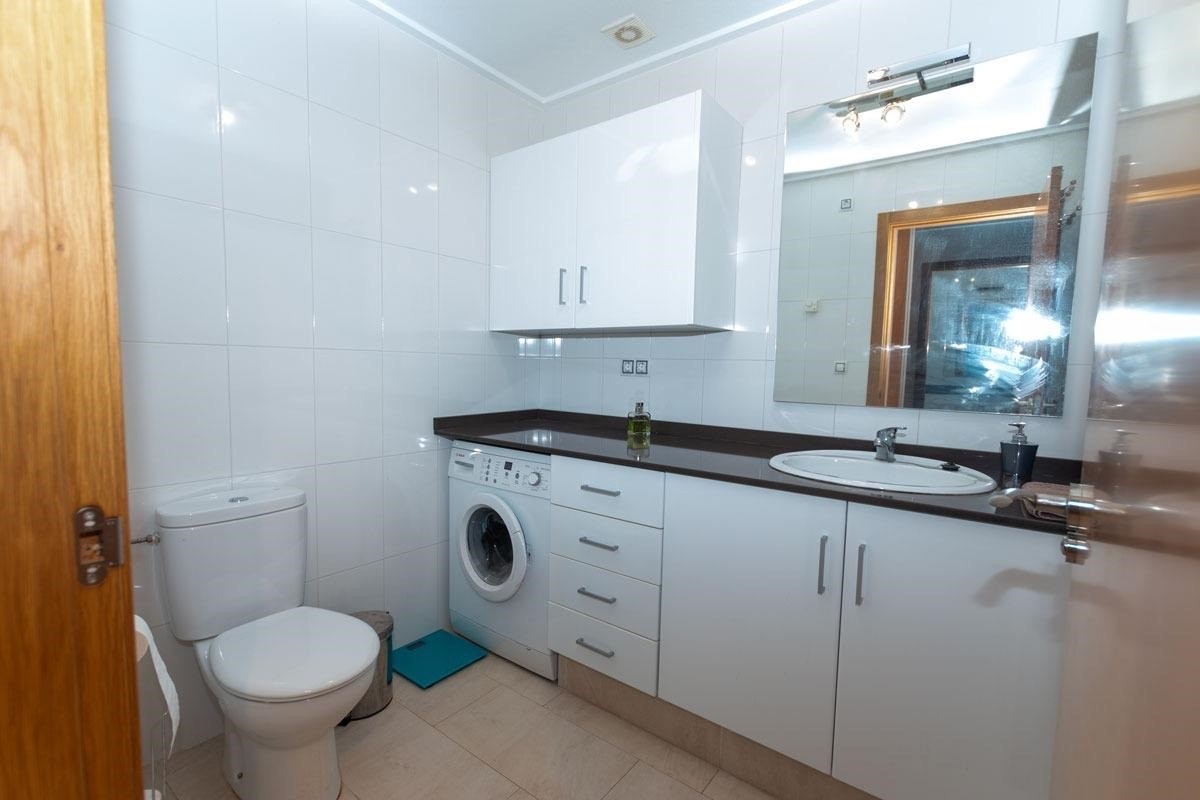 Apartamento com 3 quartos com piscina em Alicante, Espanha – Foto 11