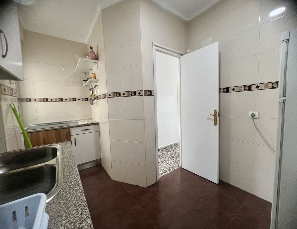 3 Bedroom Apartment in Málaga - Photo 20