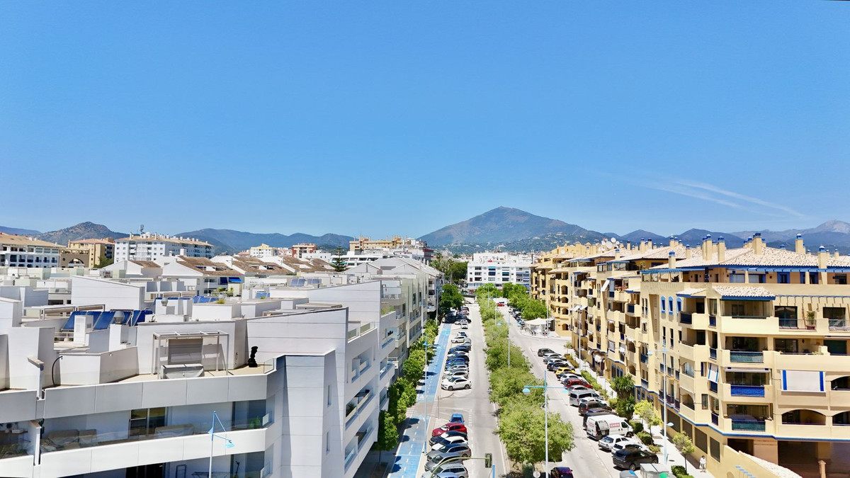 3 Bedroom Penthouse in San Pedro de Alcántara - Photo 4