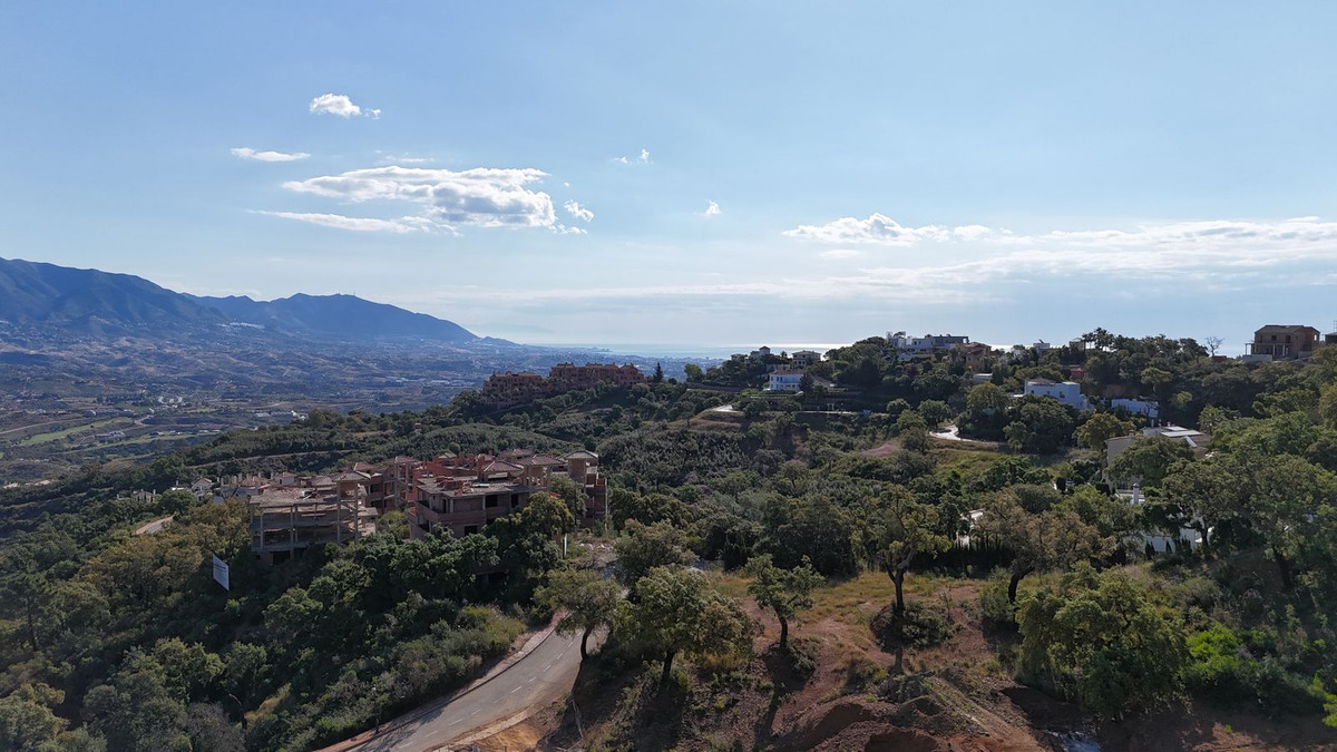 1,899 m² Plot in Marbella - Photo 6