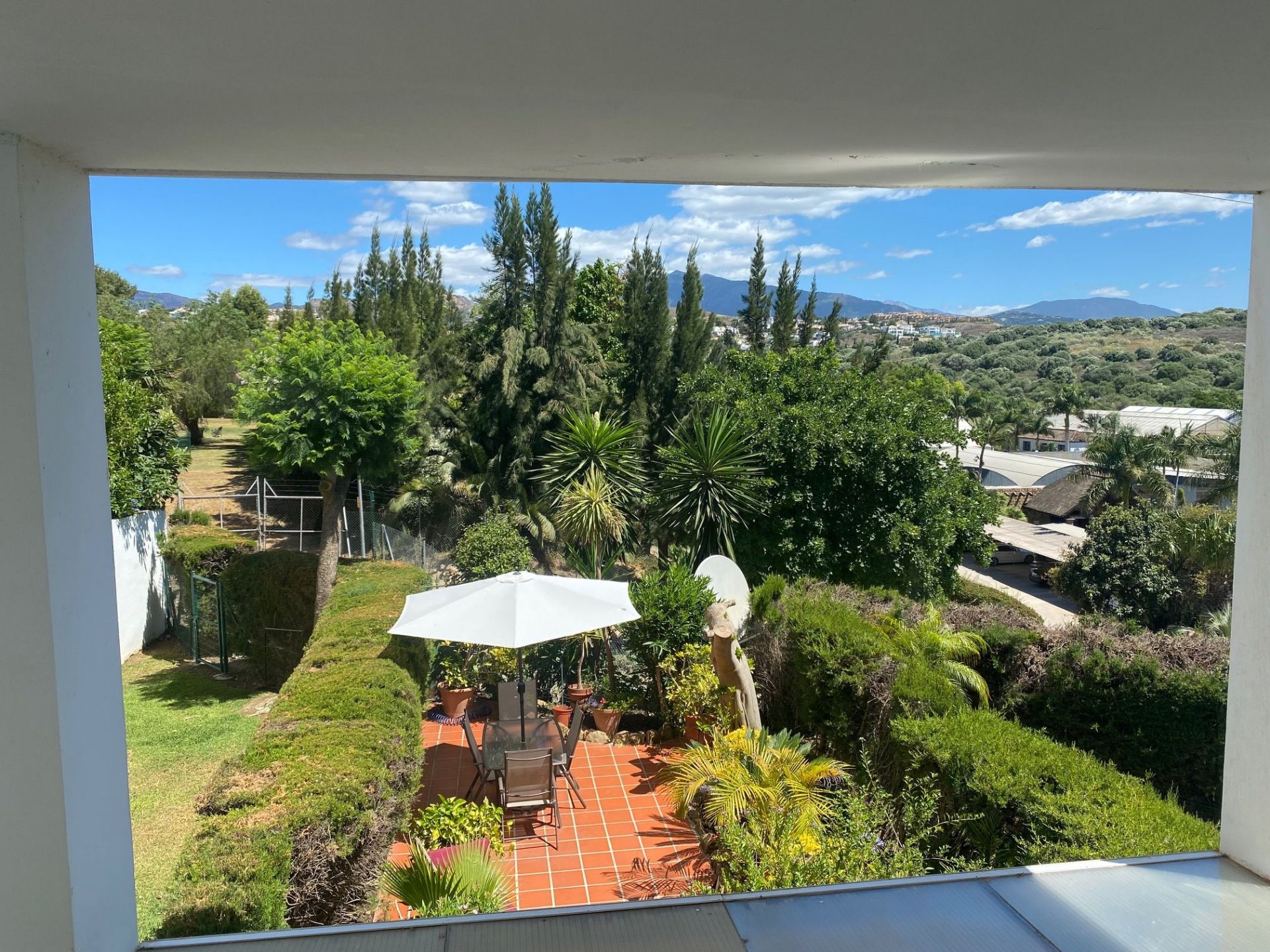 2 Bedroom Apartment in Estepona - Photo 10