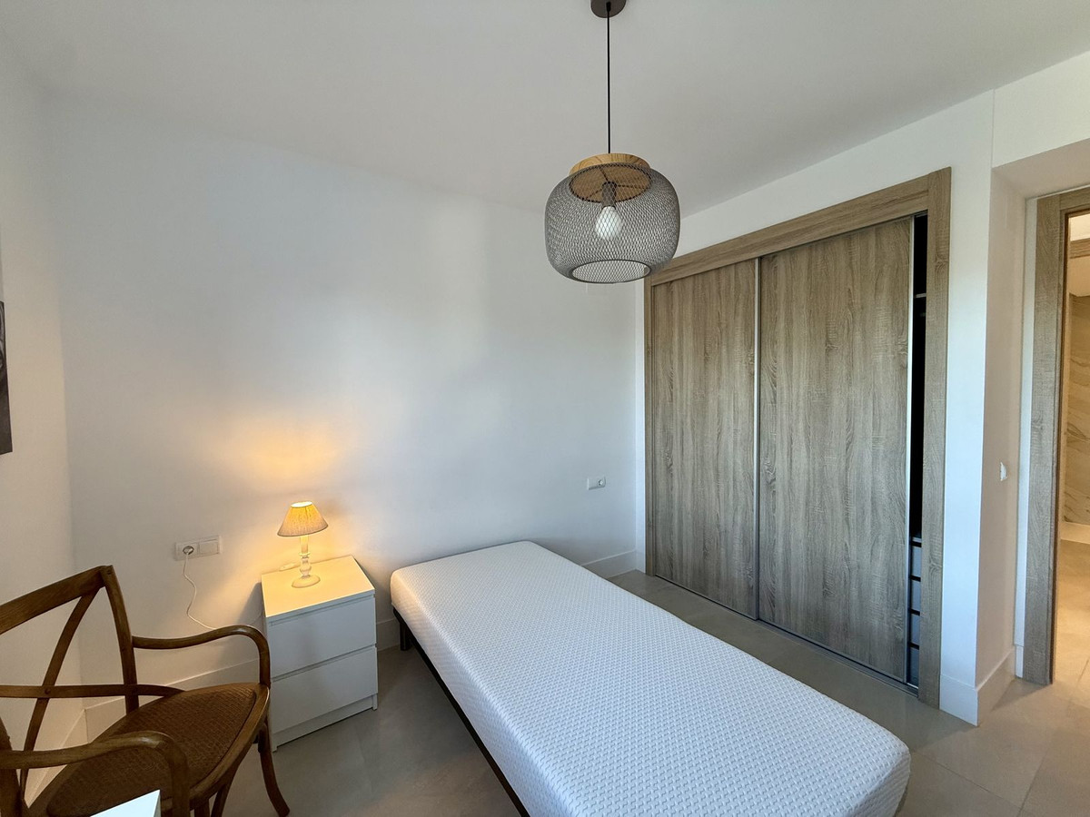3 Bedroom Apartment in Sotogrande - Photo 17
