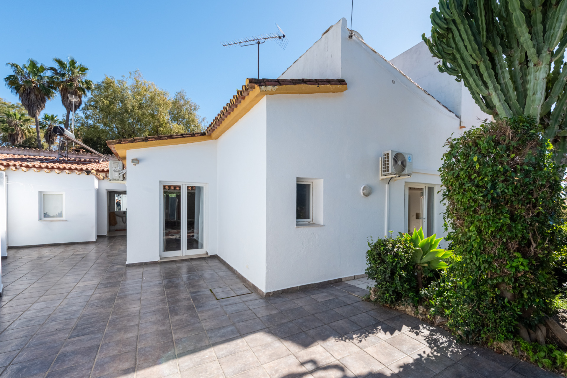 4 Bedroom Villa in San Pedro de Alcántara - Photo 28