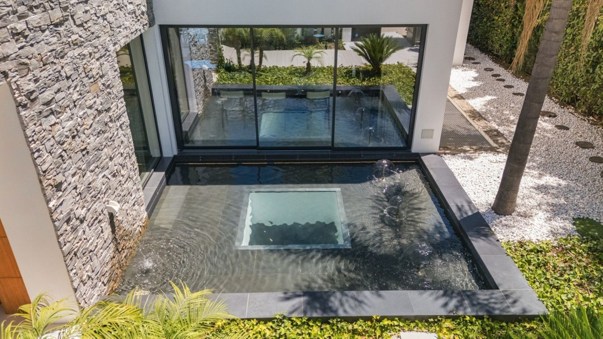 5 Bedroom Villa in Marbella - Foto 6