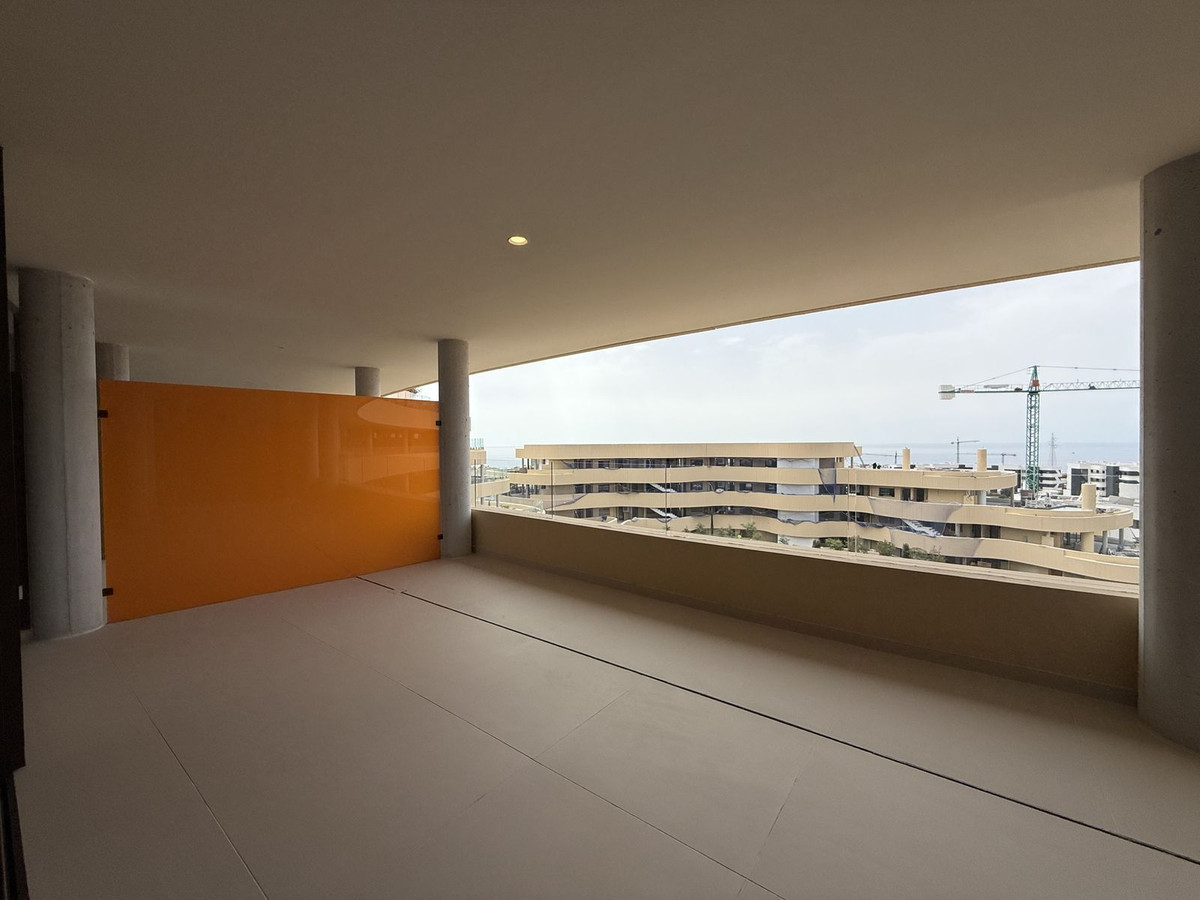 3 Bedroom Apartment in Benalmádena - Photo 5
