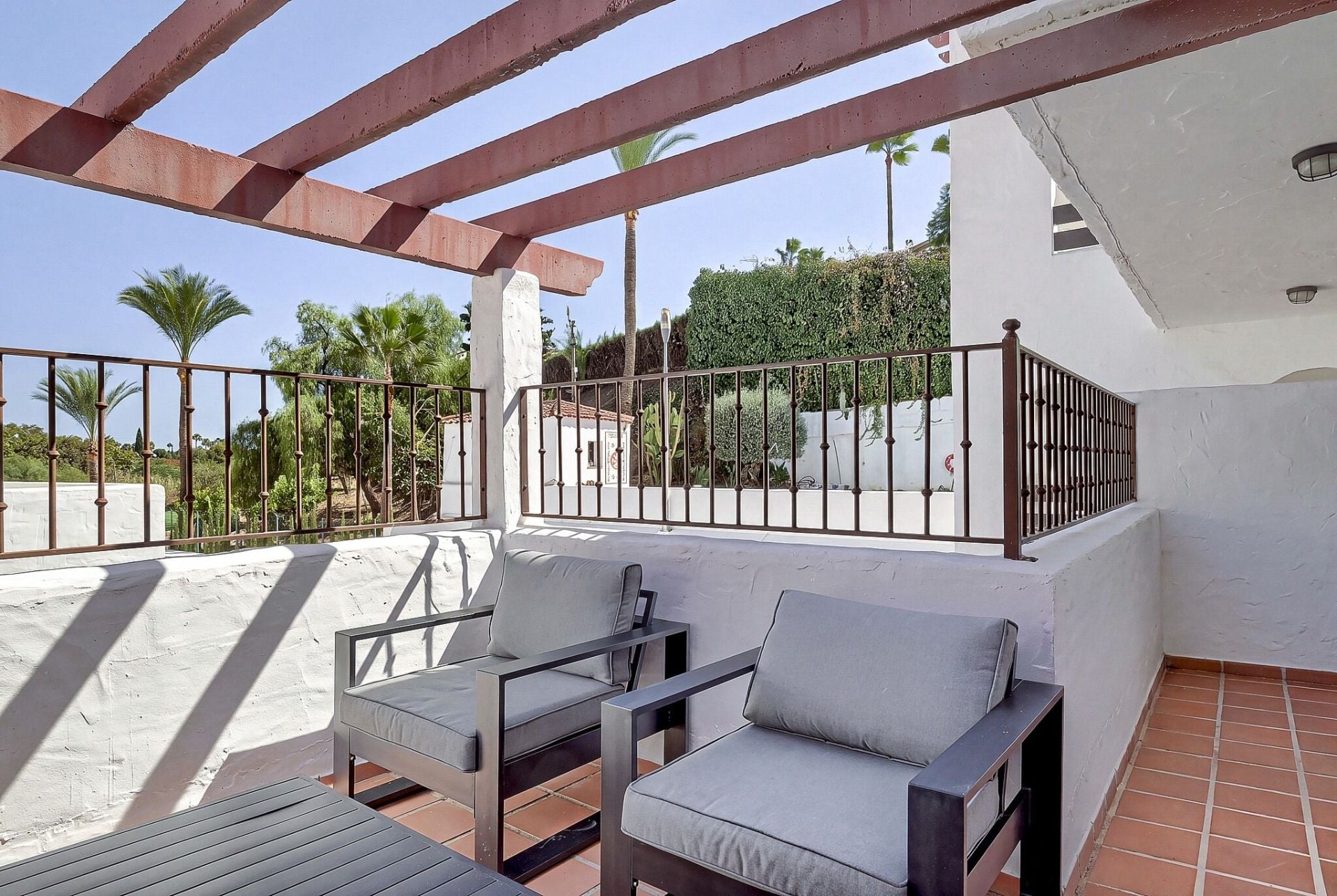 2 Bedroom Apartment in Marbella - Photo 14