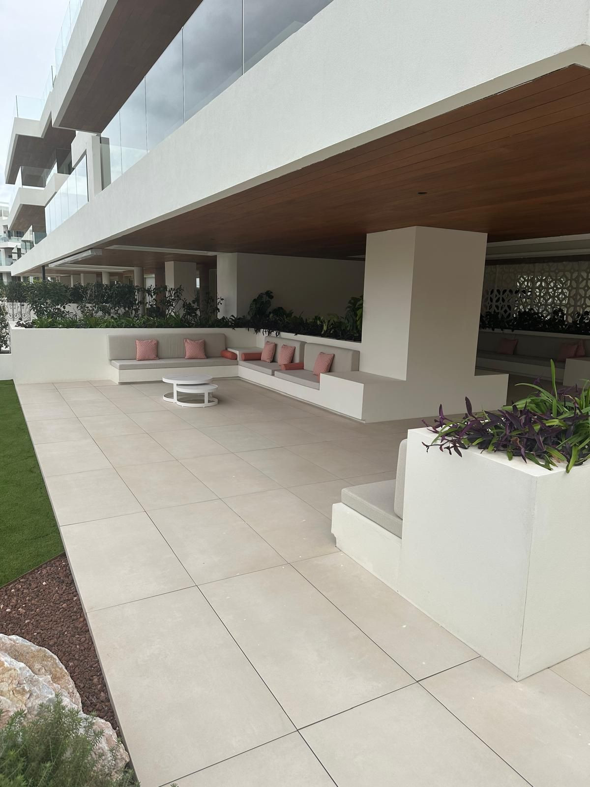 2 Bedroom Apartment in Marbella - Photo 44