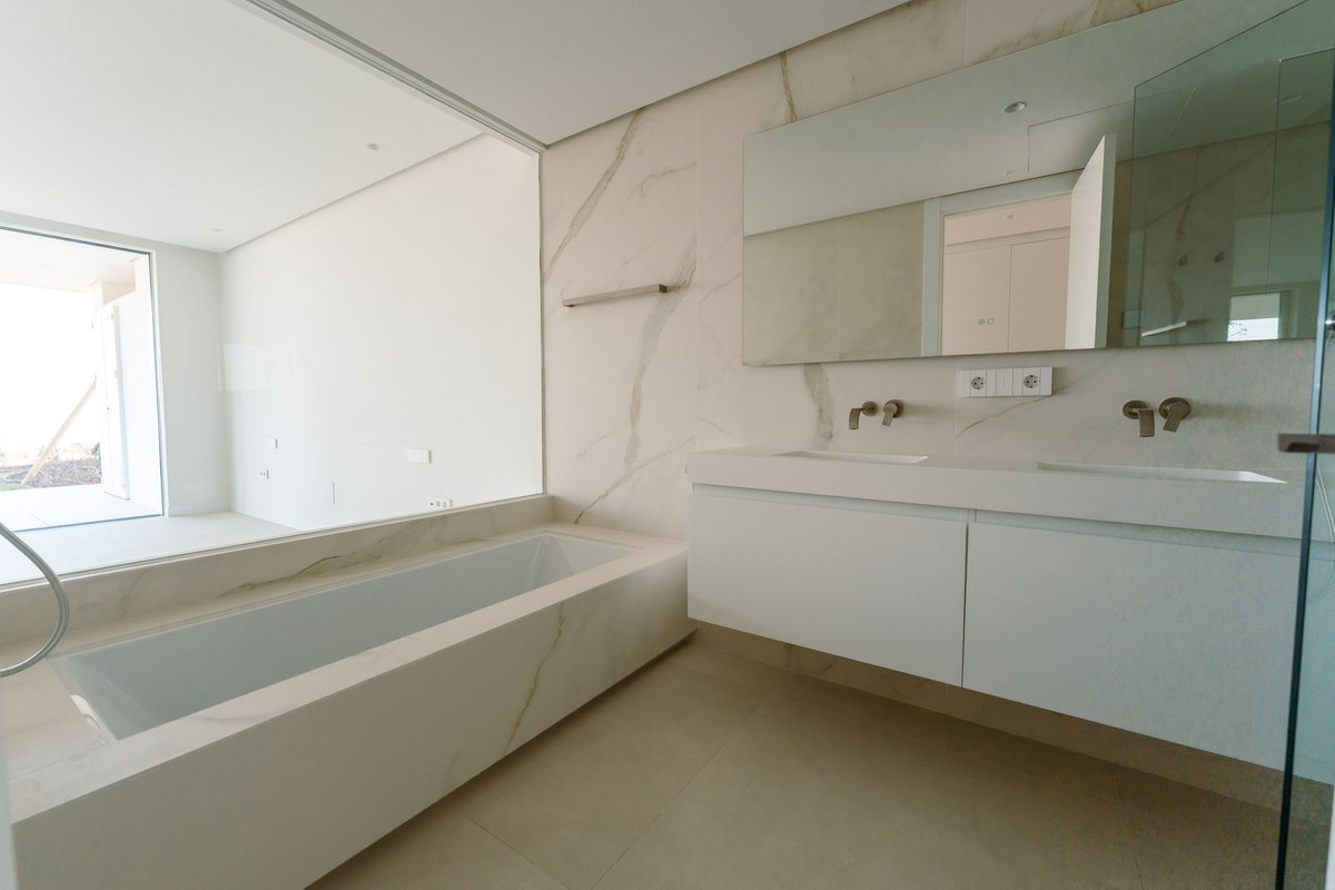 3 Bedroom Apartment in Ojén - Photo 5