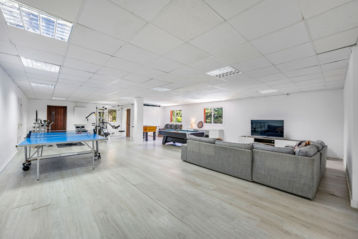 5 Bedroom Villa in Sotogrande - Photo 39