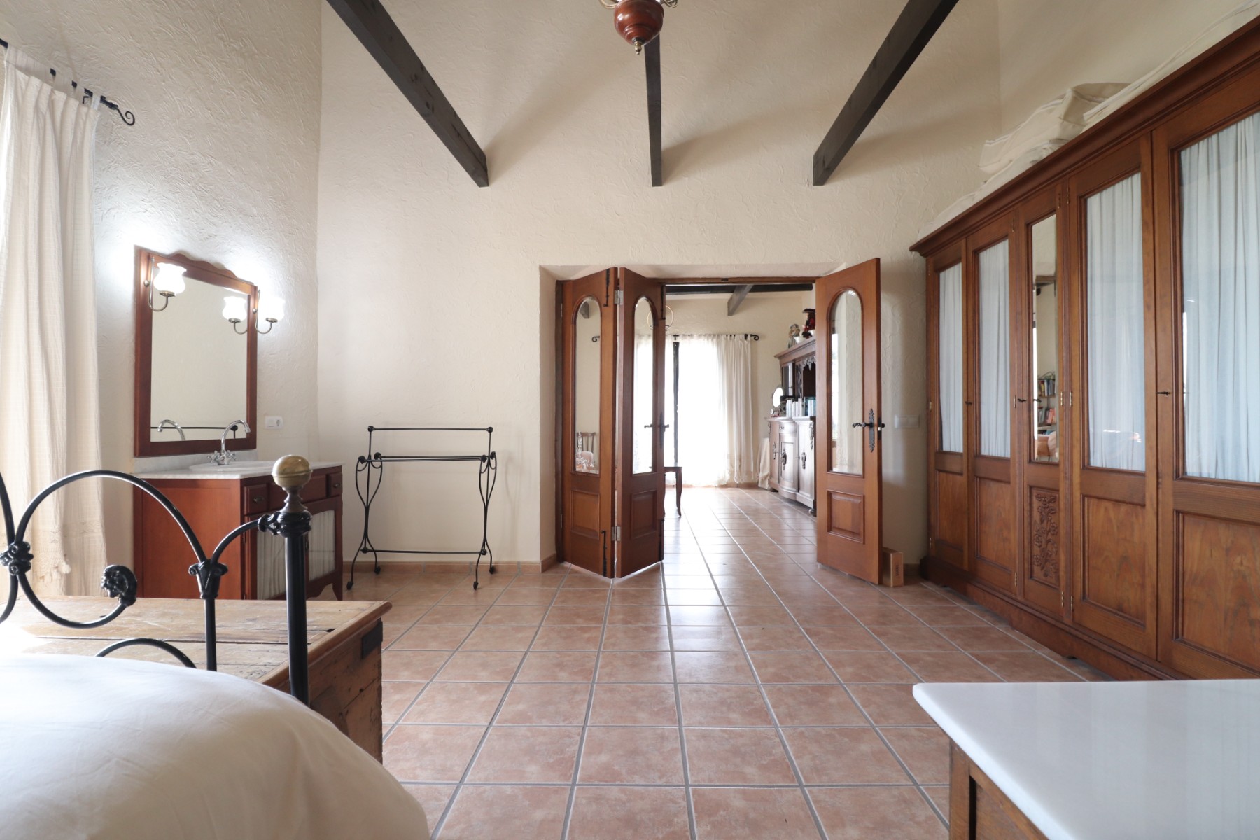 Chalet de 4 dormitorios en Alicante – Foto 19