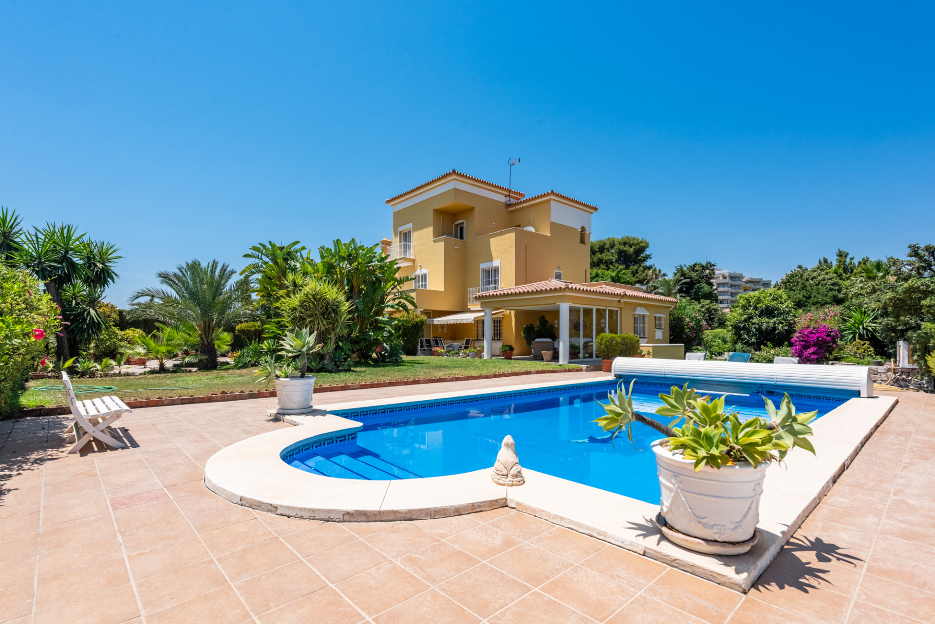 5 Bedroom Villa in Estepona