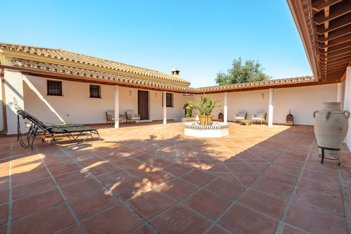 3 Bedroom Villa in Coín - Photo 7