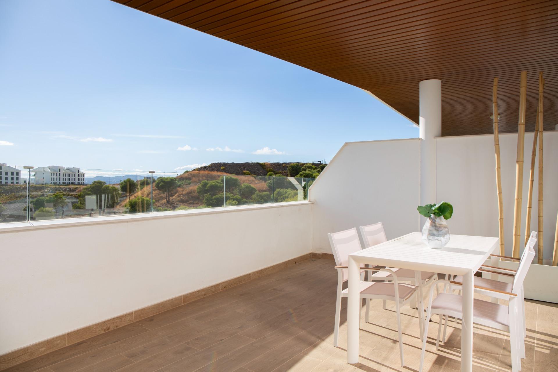 2 Bedroom Apartment in Benalmádena - Foto 13