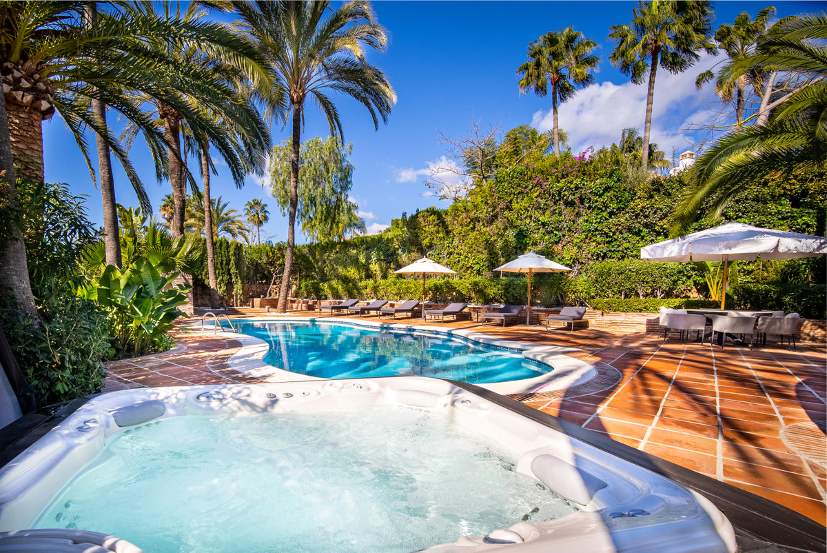 5 Bedroom Villa in Marbella - Foto 12