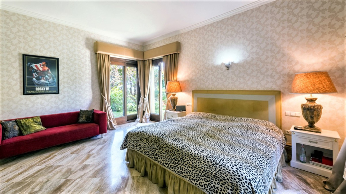 6 Bedroom Villa in Marbella - Foto 12