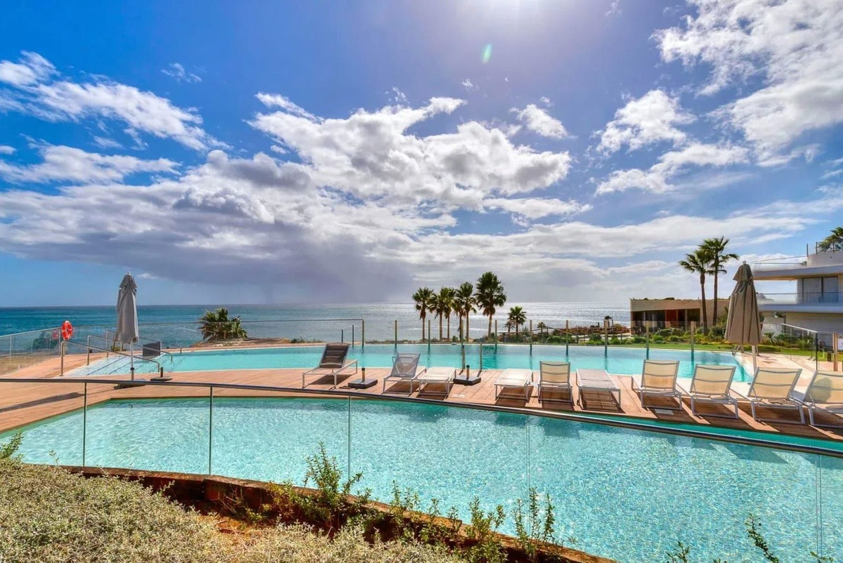 3 Bedroom Apartment in Estepona - Foto 9