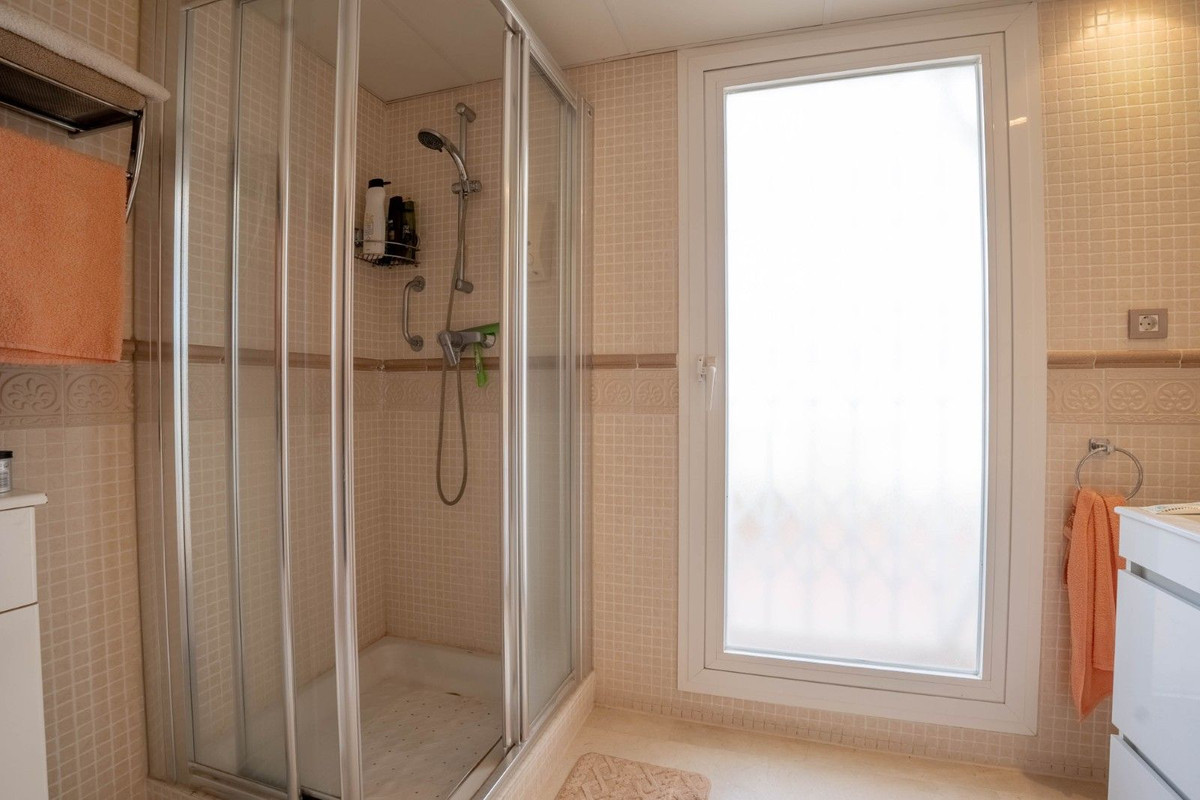 3 Bedroom Penthouse in Mijas - Photo 29