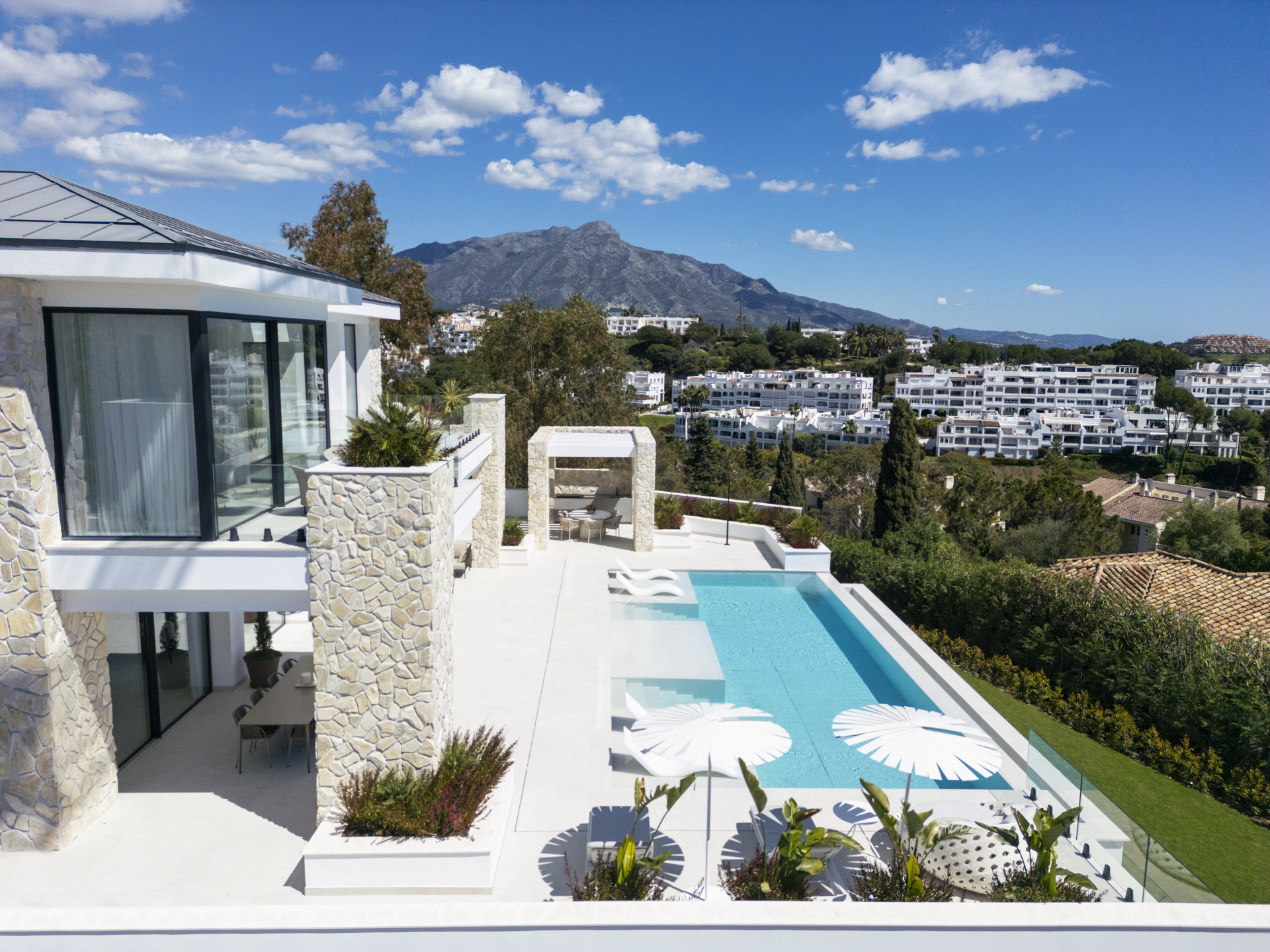 5 Bedroom Villa in Benahavís - Foto 7