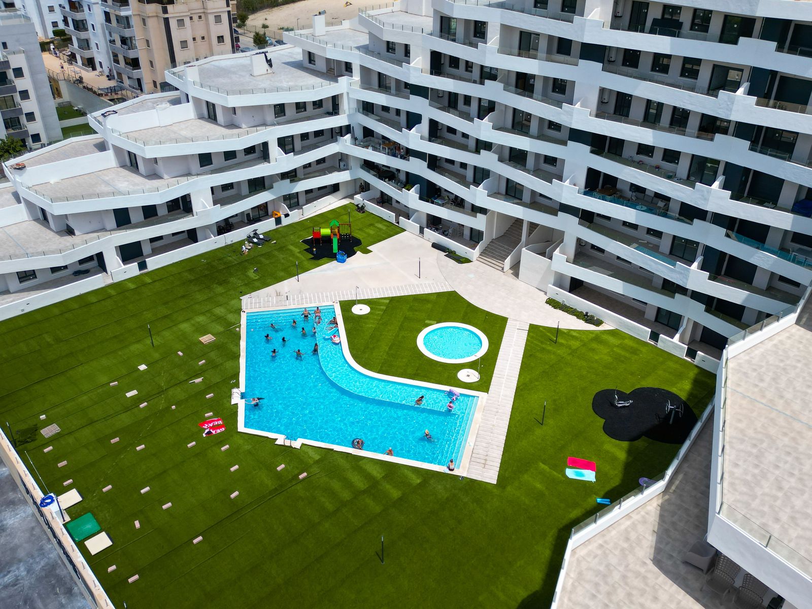 Apartamento com 2 quartos com piscina em Alicante, Espanha – Foto 18