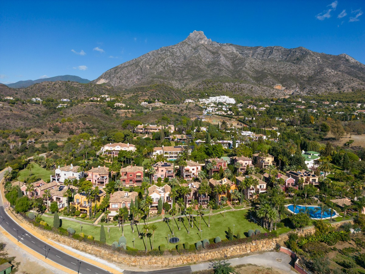 5 Bedroom Townhouse in Marbella - Photo 24