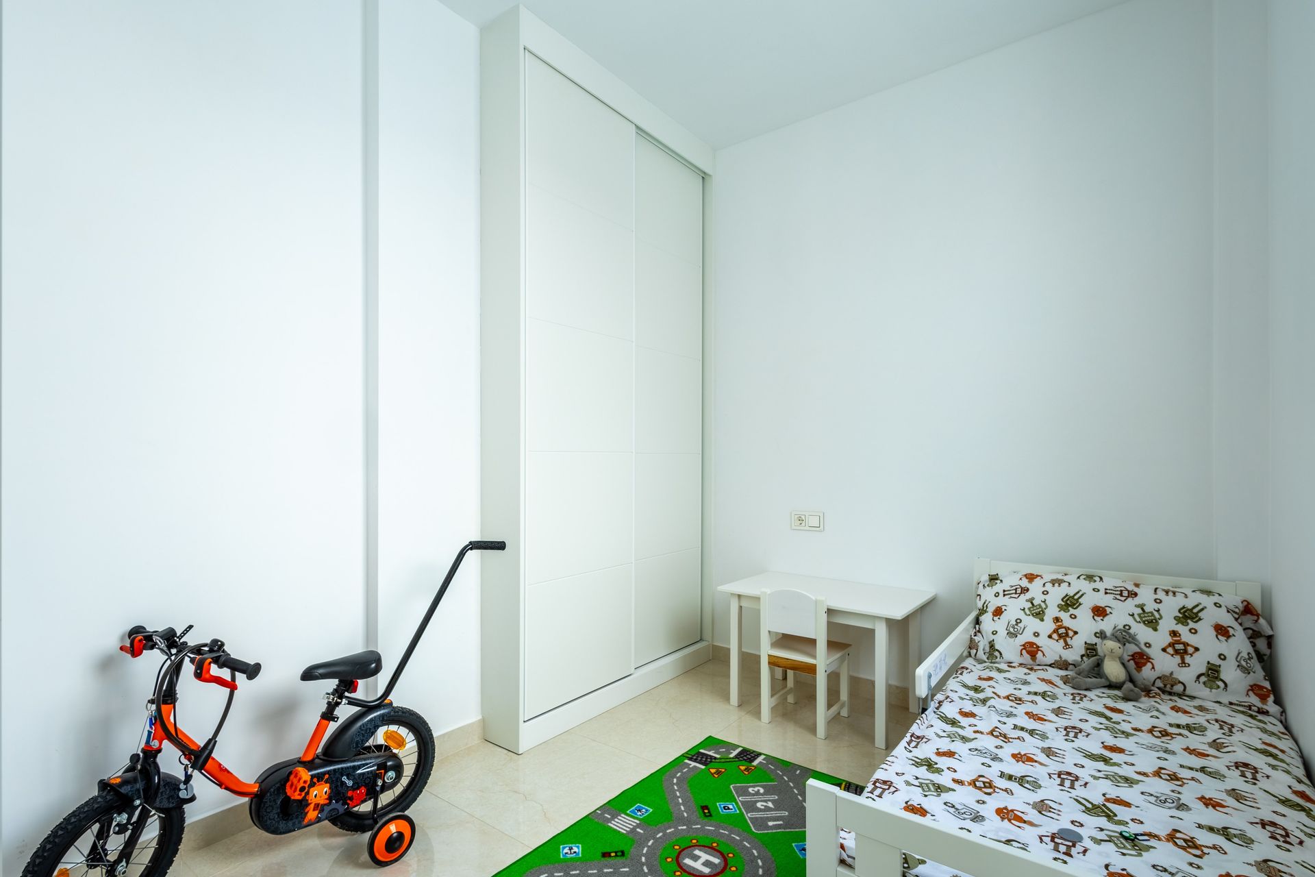 Apartamento com 4 quartos com piscina em Alicante, Espanha – Foto 26
