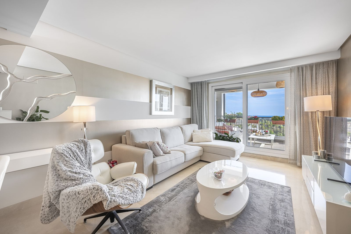 2 Bedroom Penthouse in Benahavís - Фото 5