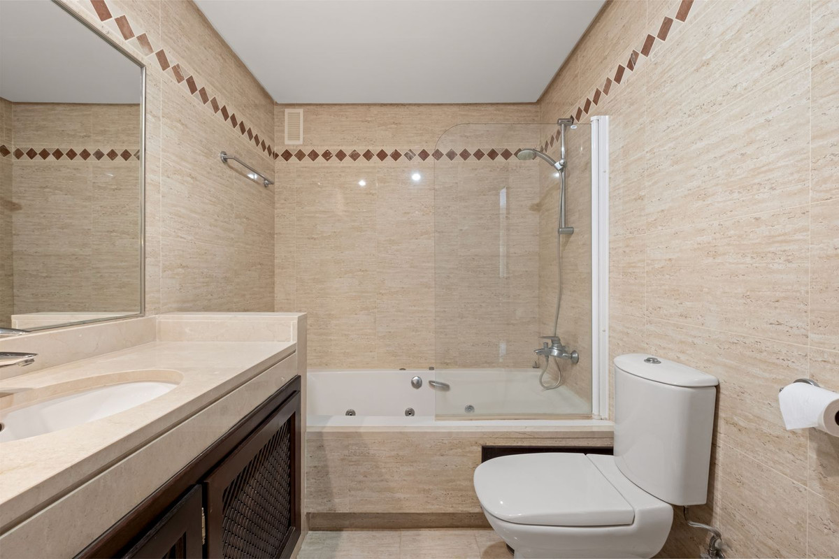 2 Bedroom Apartment in Marbella - Foto 25