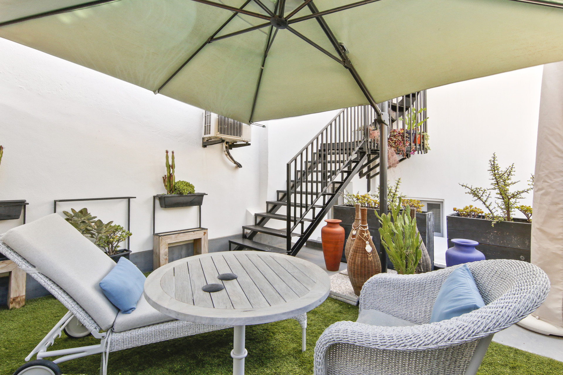 4 Bedroom Townhouse in Estepona - Photo 10