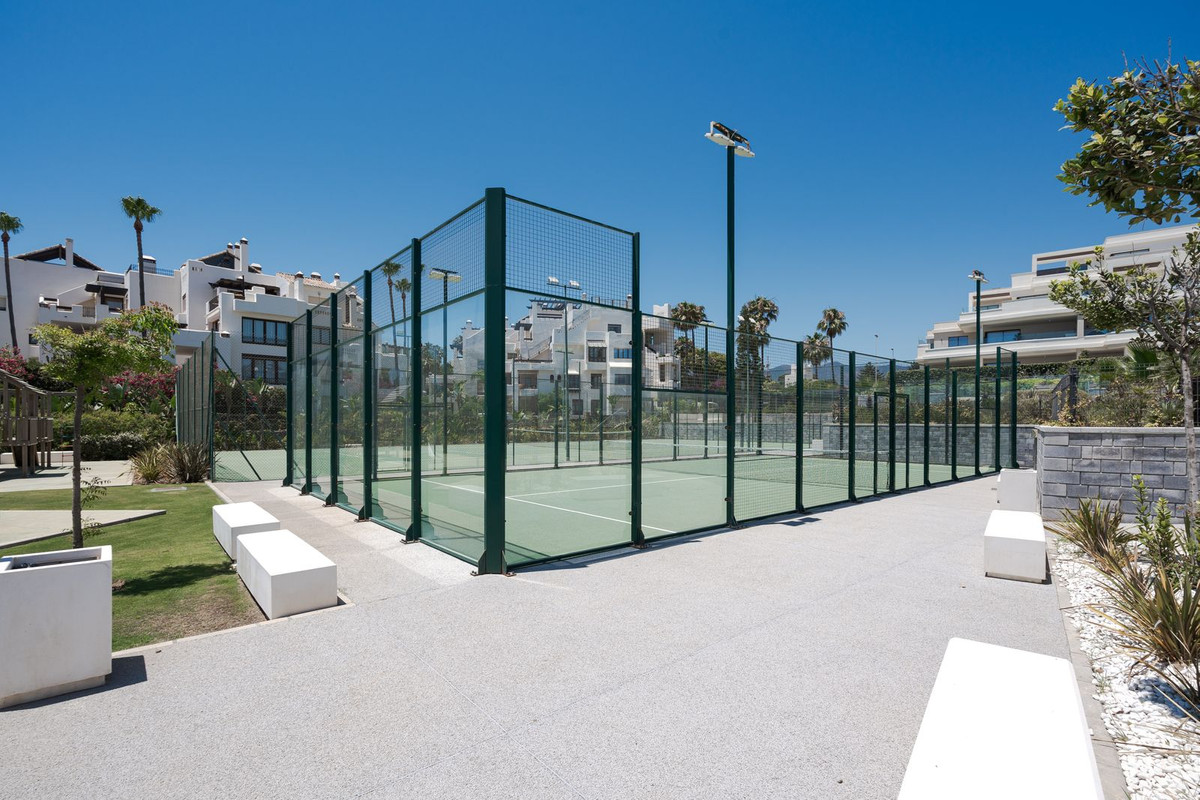 3 Bedroom Apartment in Estepona - Photo 50
