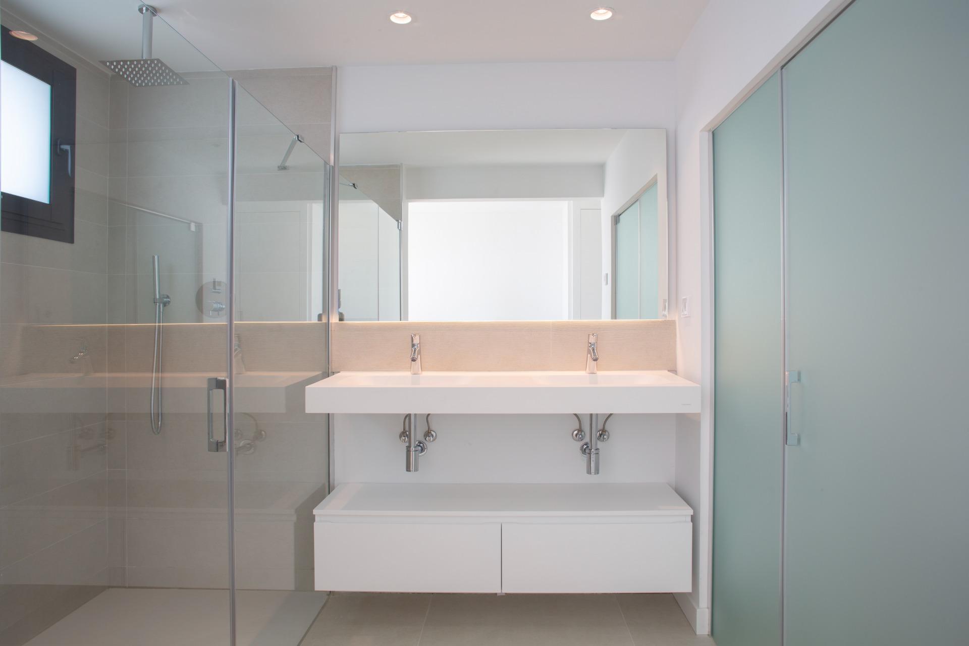 2 Bedroom Apartment in Benalmádena - Foto 8
