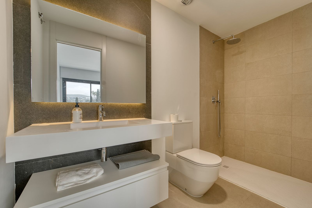 3 Bedroom Townhouse in Estepona - Фото 10