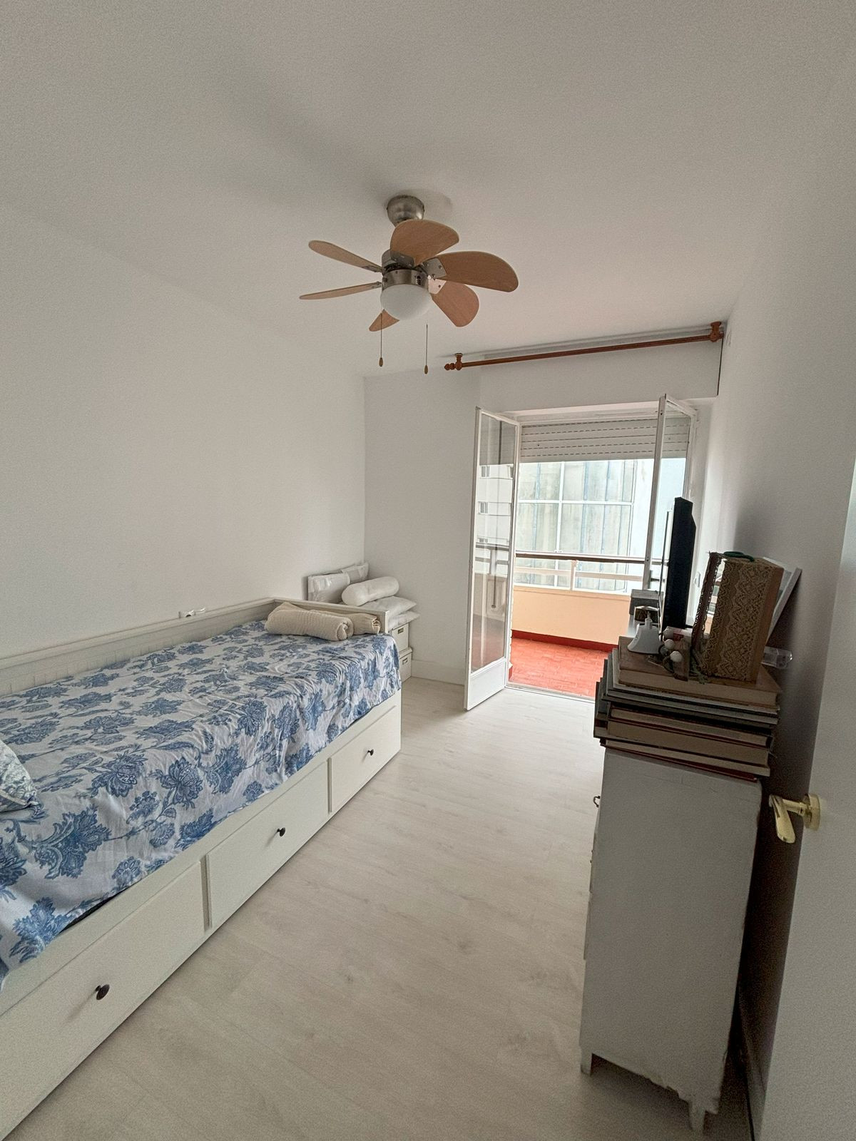 3 Bedroom Apartment in Marbella - Photo 8