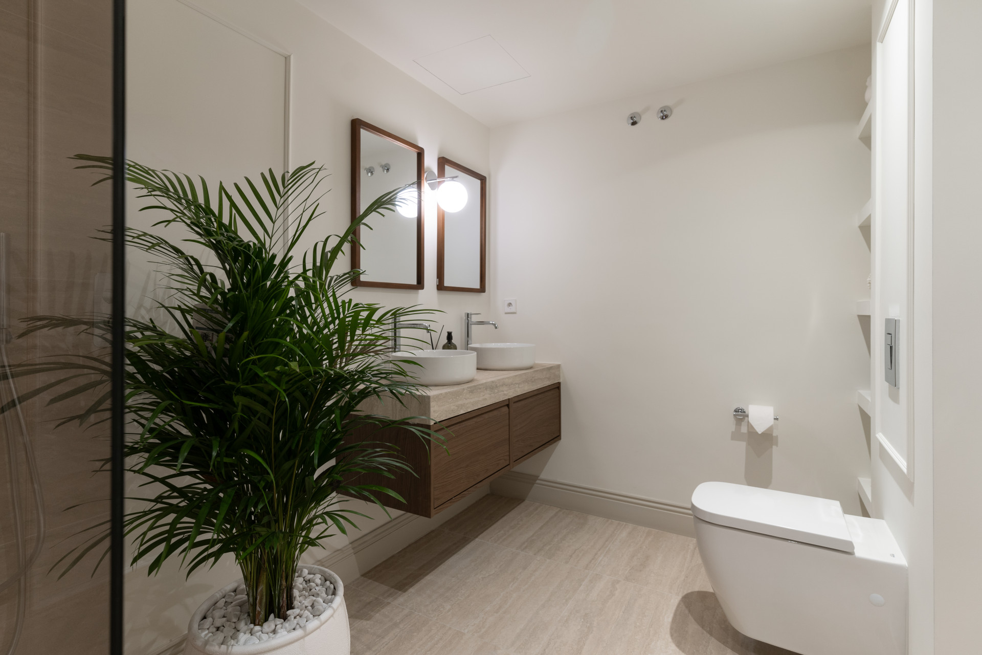 4 Bedroom Townhouse in Benahavís - Photo 24