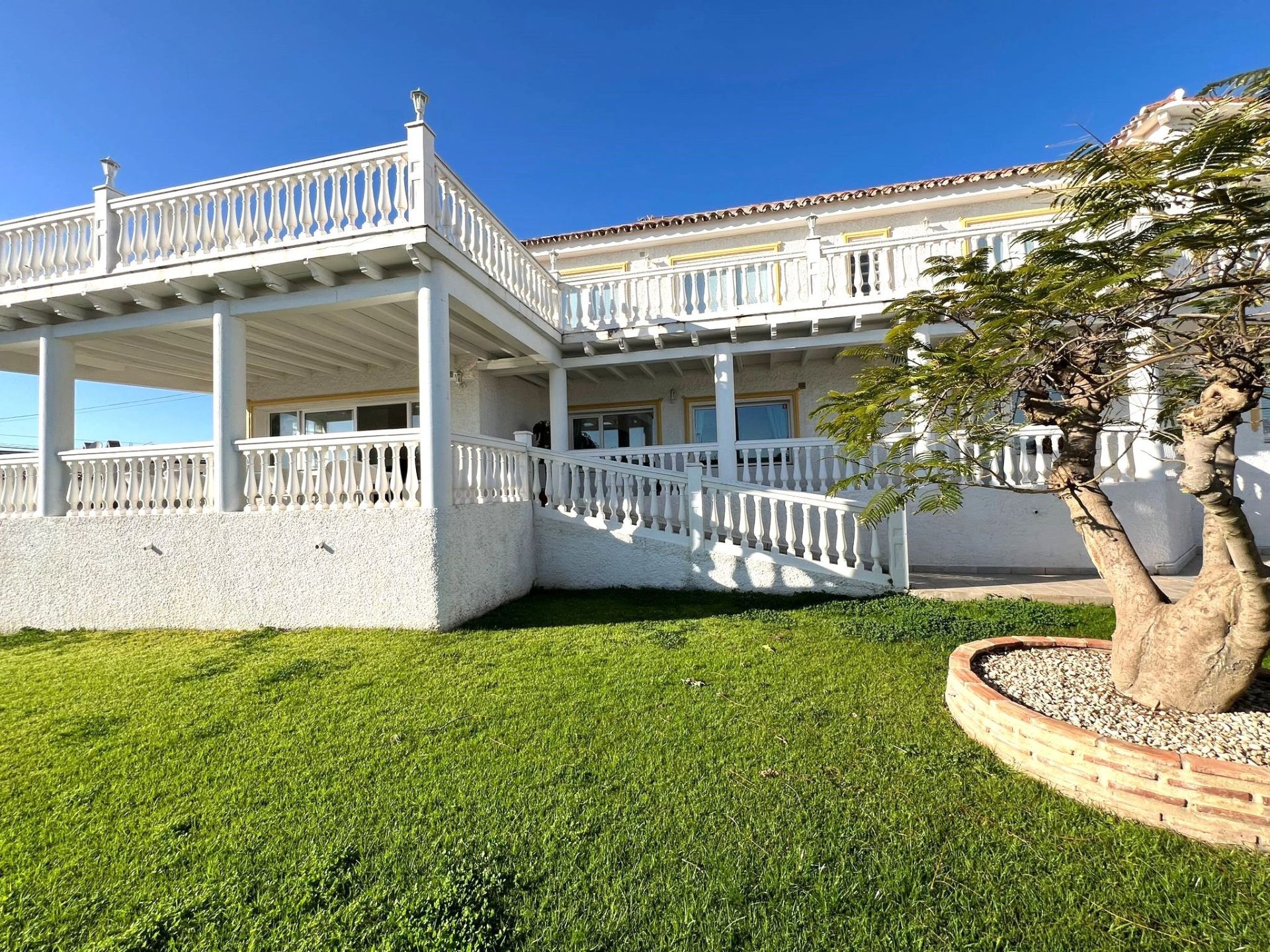 6 Bedroom Villa in Mijas - Photo 36