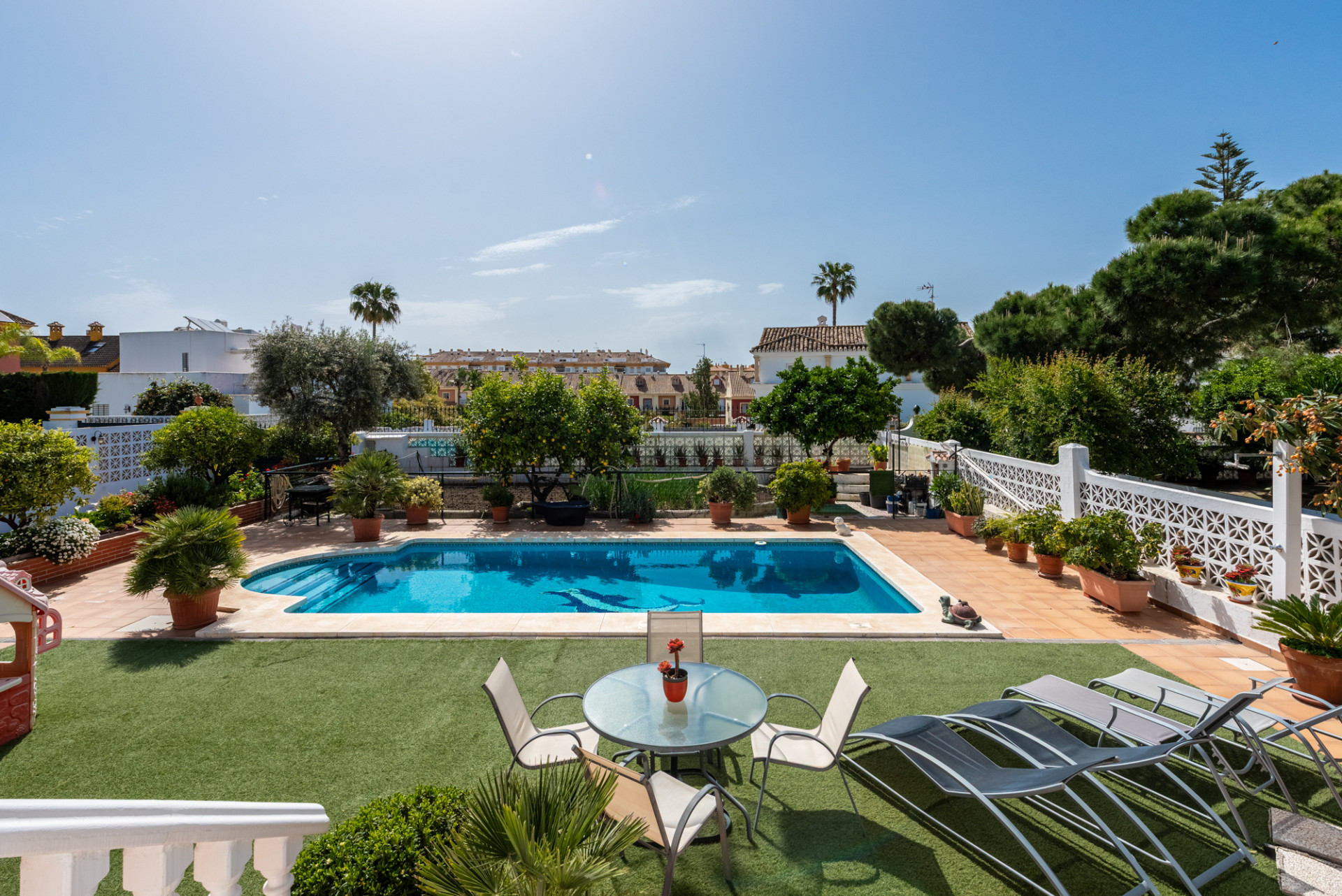 6 Bedroom Villa in San Pedro de Alcántara - Photo 4