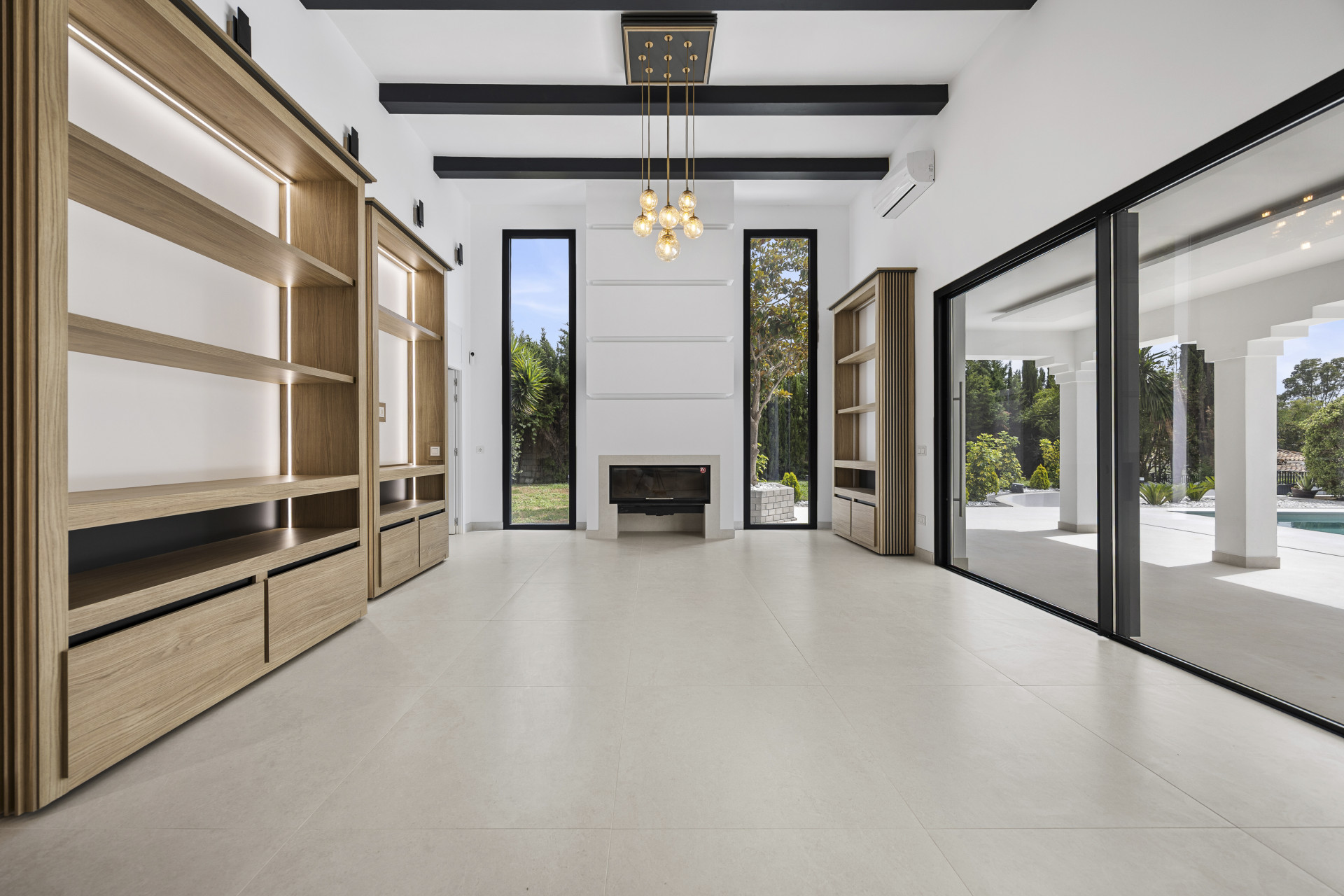 4 Bedroom Villa in San Pedro de Alcántara - Photo 7