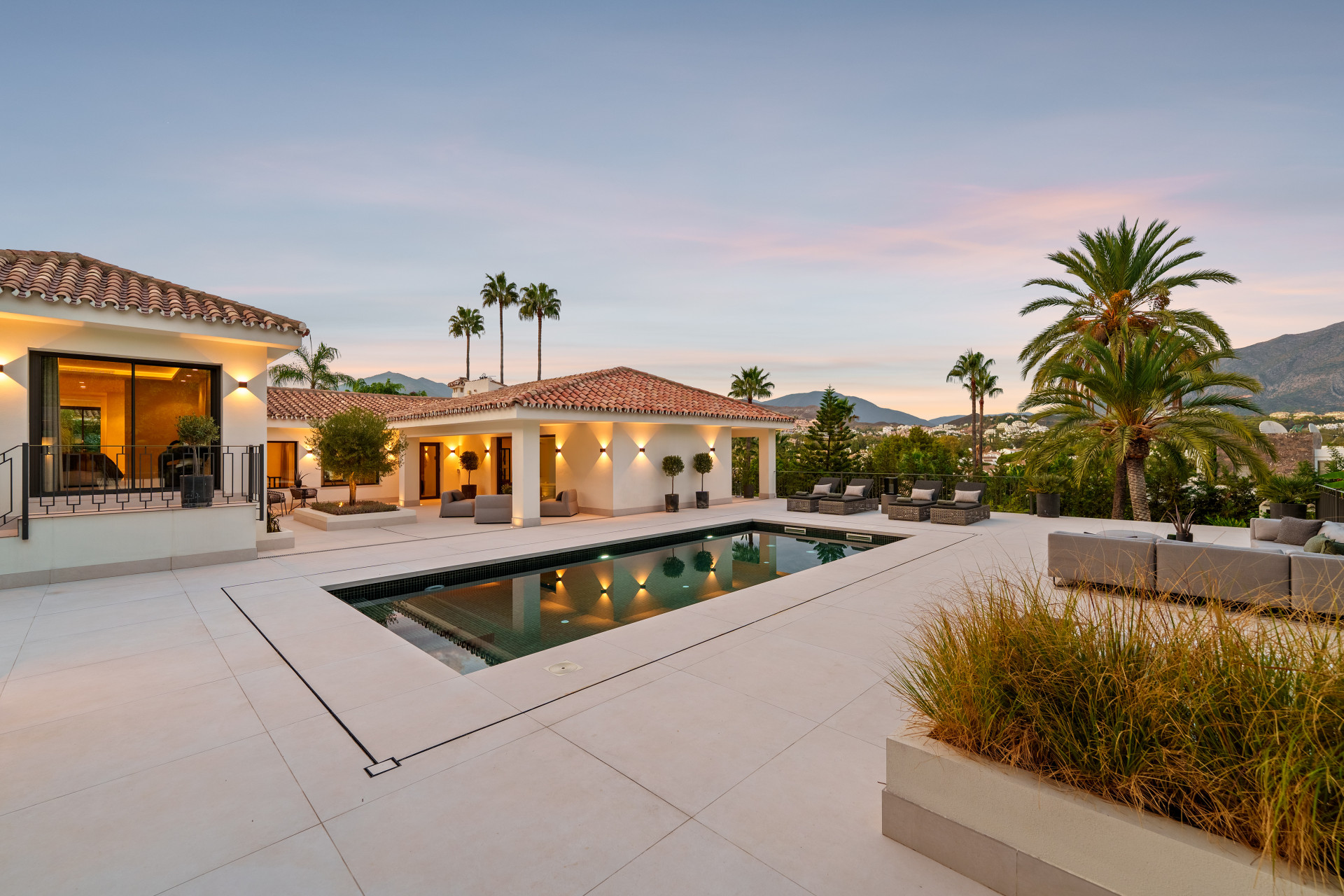 Villa in Nueva Andalucia