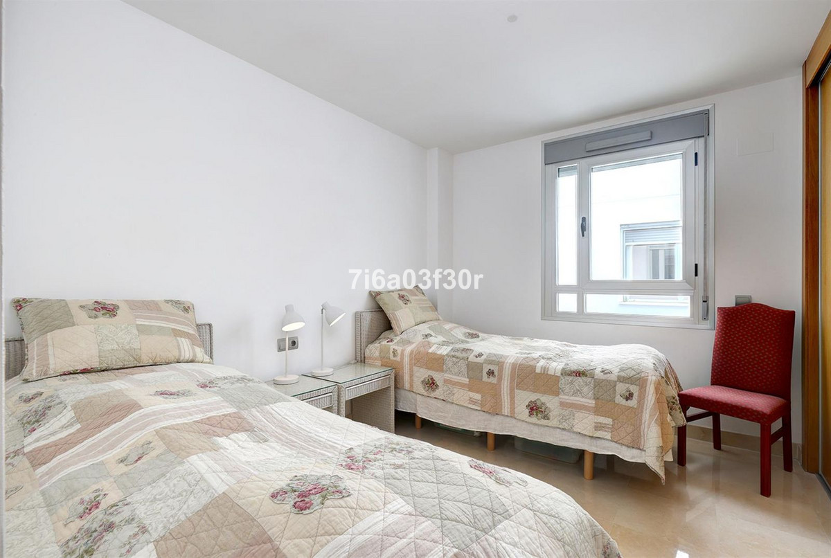 3 Bedroom Penthouse in San Pedro de Alcántara - Photo 12
