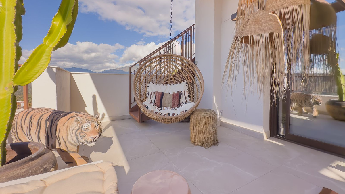 3 Bedroom Penthouse in Istán - Photo 29