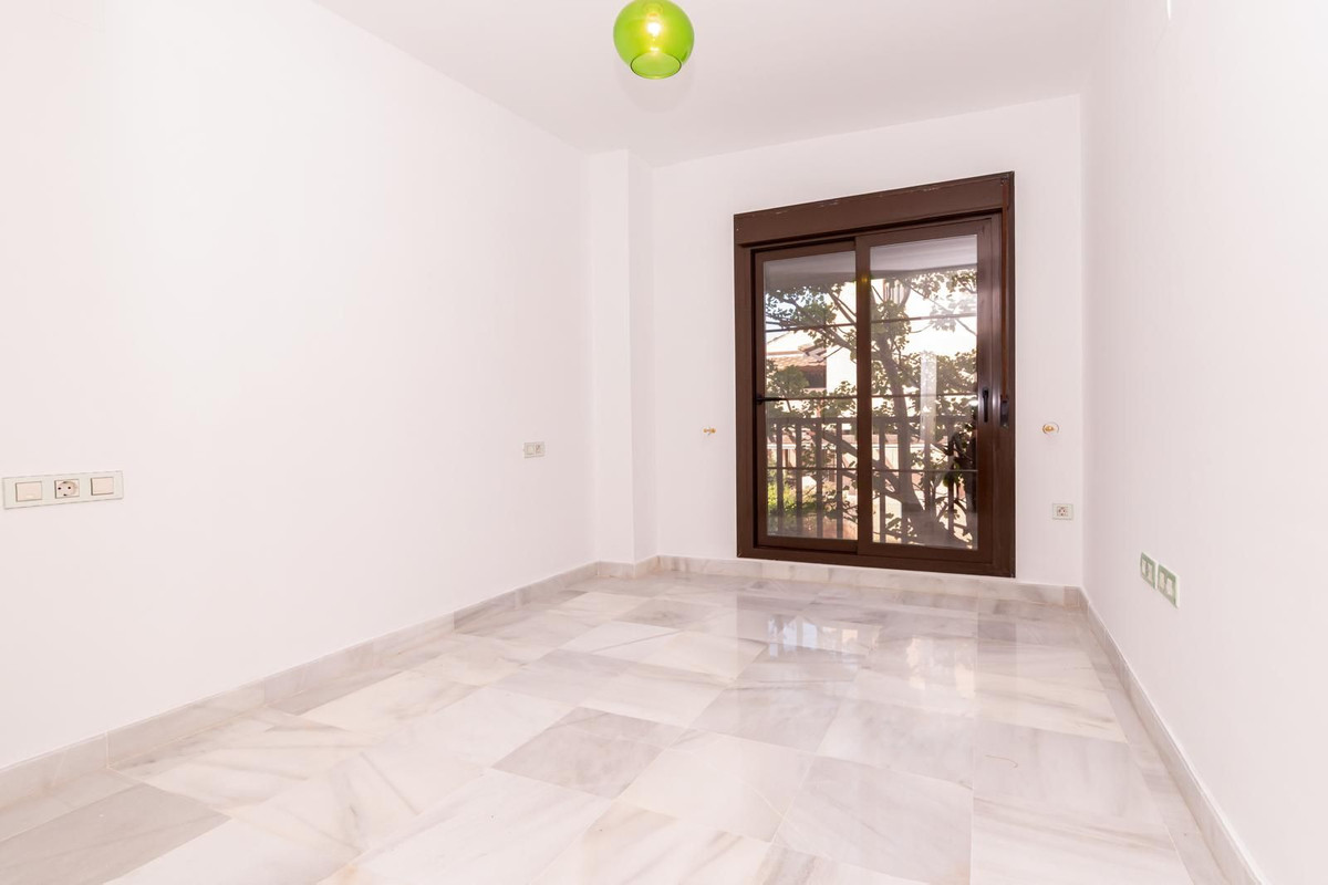 Apartamento com 4 quartos com piscina em Málaga, Espanha – Foto 12
