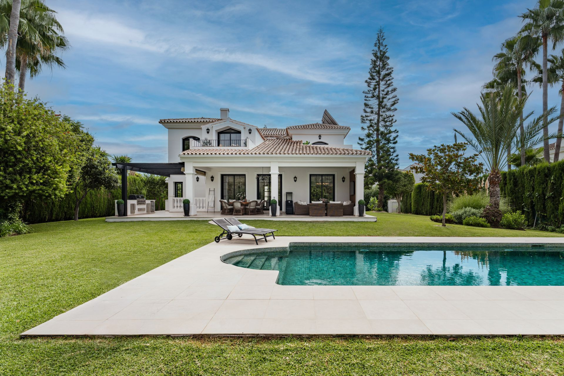 6 Bedroom Villa in Estepona - Photo 27