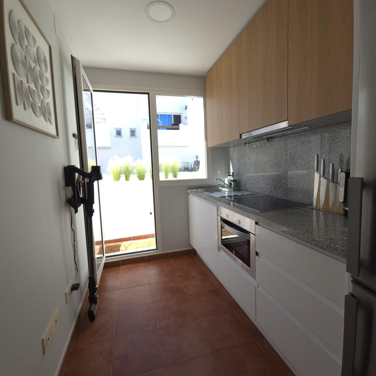 2 Bedroom Apartment in Estepona - Foto 16