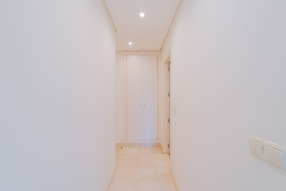 2 Bedroom Apartment in Marbella - Foto 15