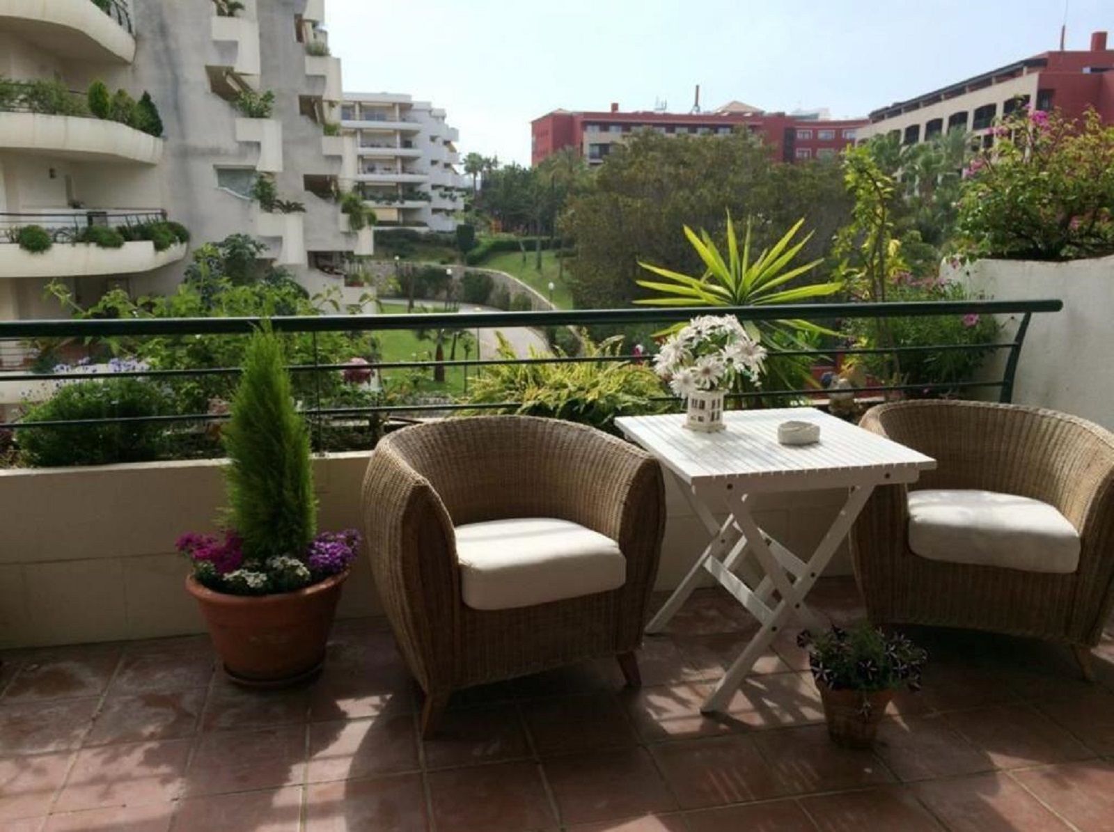 2 Bedroom Apartment in San Pedro de Alcántara - Photo 15