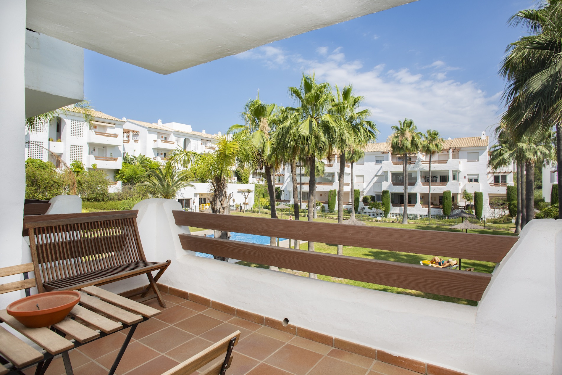 2 Bedroom Apartment in Estepona - Photo 15