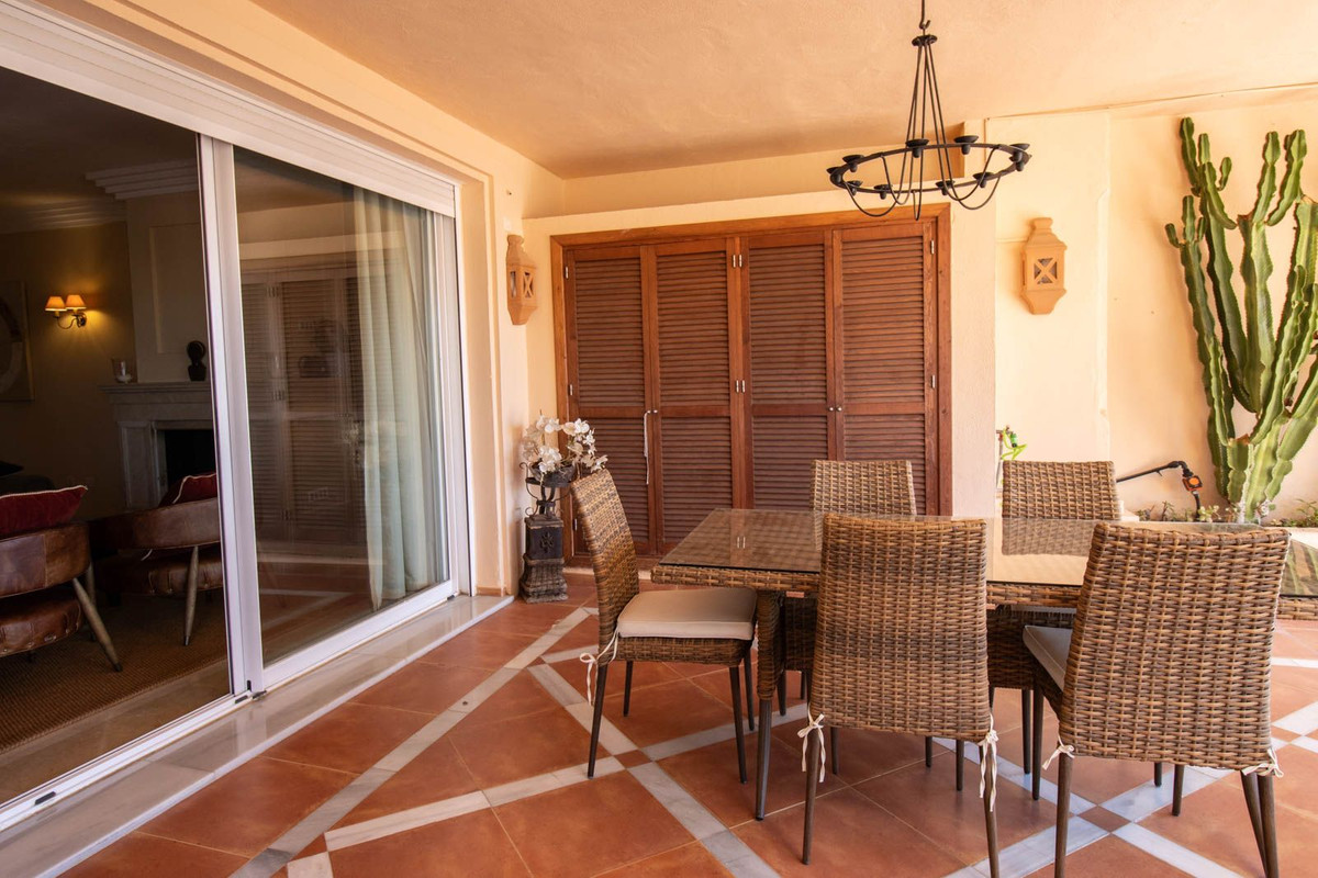 2 Bedroom Apartment in Marbella - Photo 8