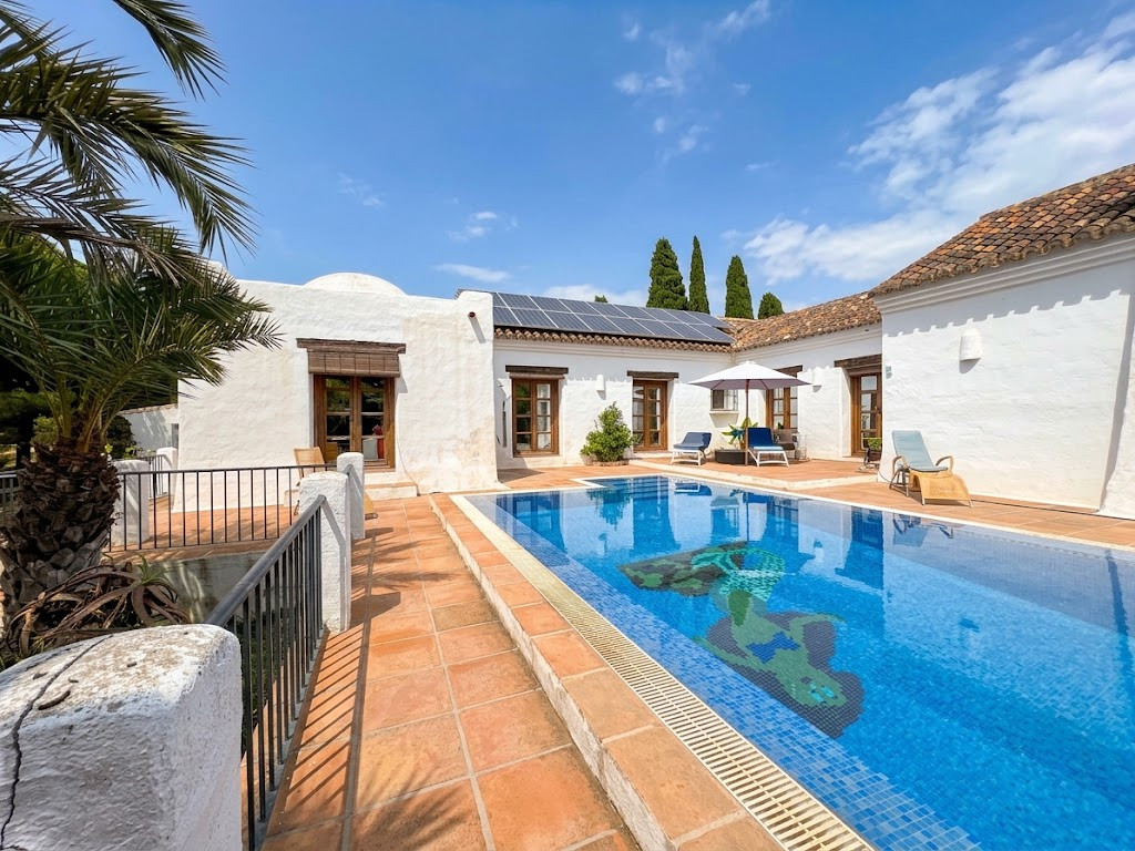 6 Bedroom Villa in Mijas - Photo 11