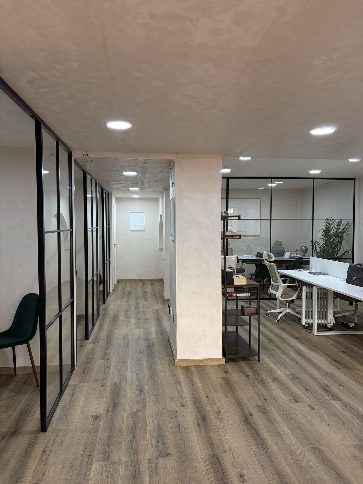 Espaço comercial com piscina em Málaga, Espanha – Foto 4