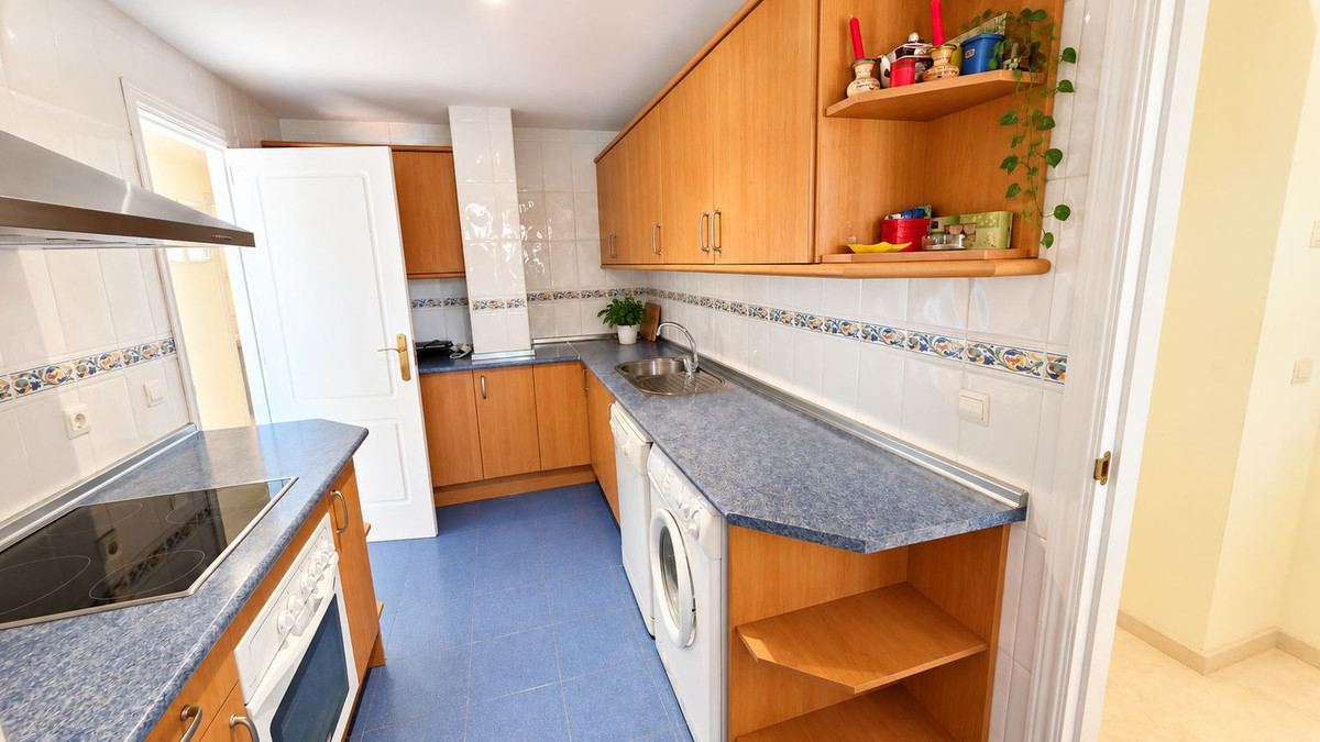 3 Bedroom Apartment in Estepona - Foto 17